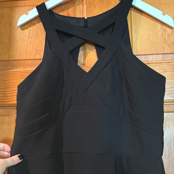 Juniors Black Fit and Flare Sleeveless Dress Size 13 - Picture 2 of 5